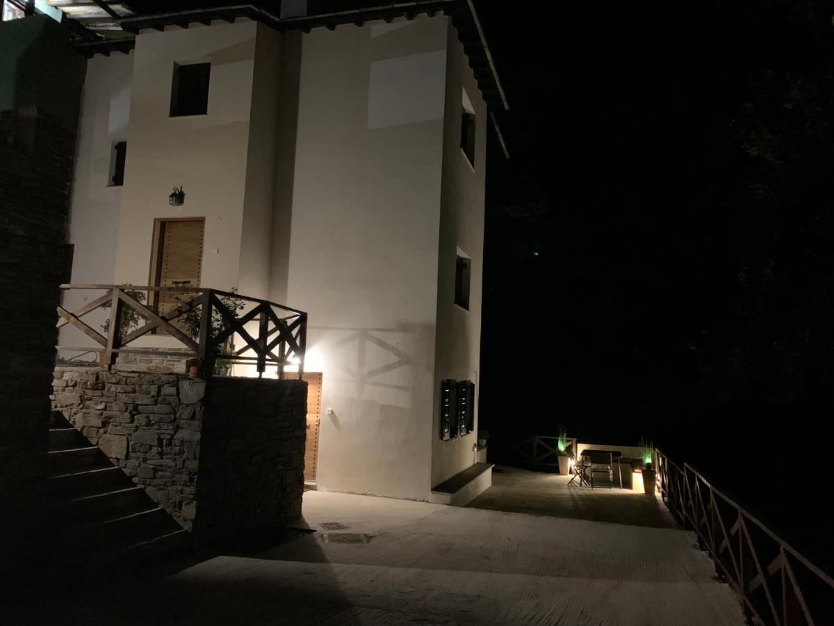 Όμορφος χώρος μέσα στο πράσινο με θέα στο Αιγαίο Βίλα Τσαγκαράδα Εξωτερικό φωτογραφία