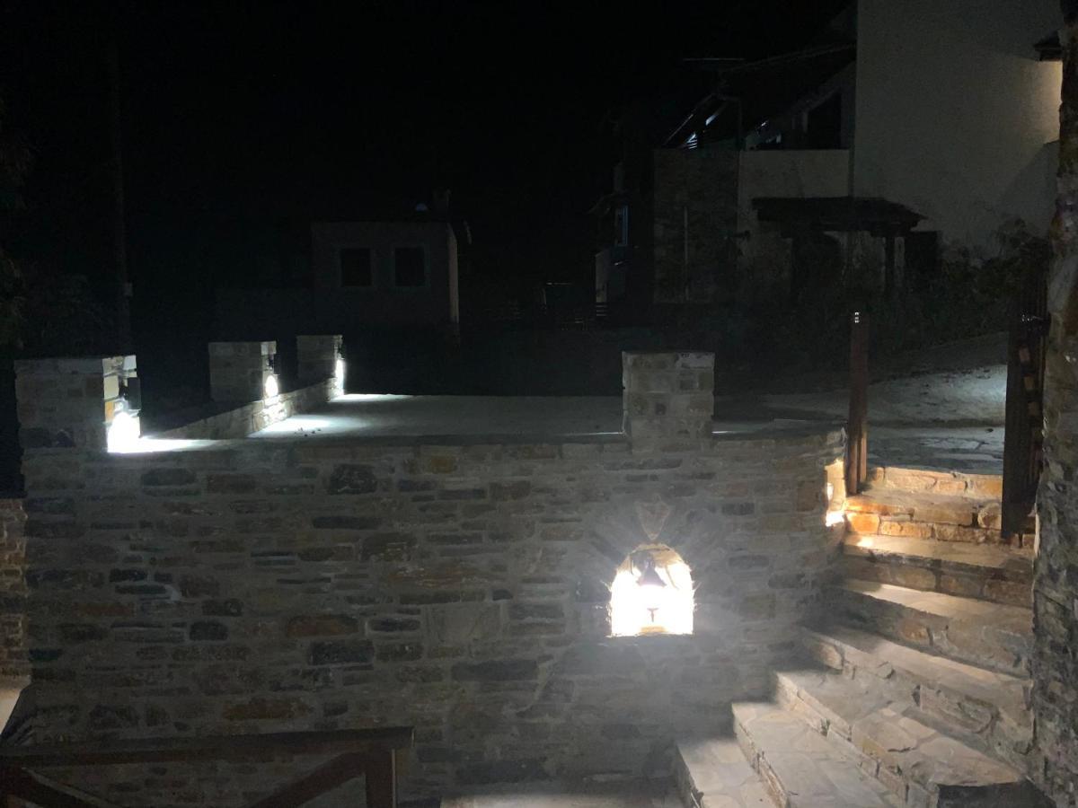 Όμορφος χώρος μέσα στο πράσινο με θέα στο Αιγαίο Βίλα Τσαγκαράδα Εξωτερικό φωτογραφία