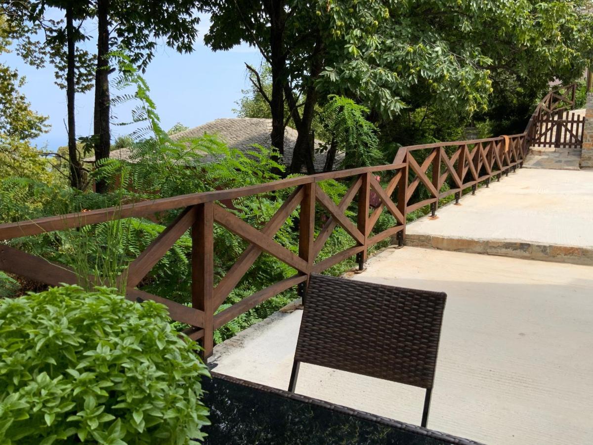 Όμορφος χώρος μέσα στο πράσινο με θέα στο Αιγαίο Βίλα Τσαγκαράδα Εξωτερικό φωτογραφία