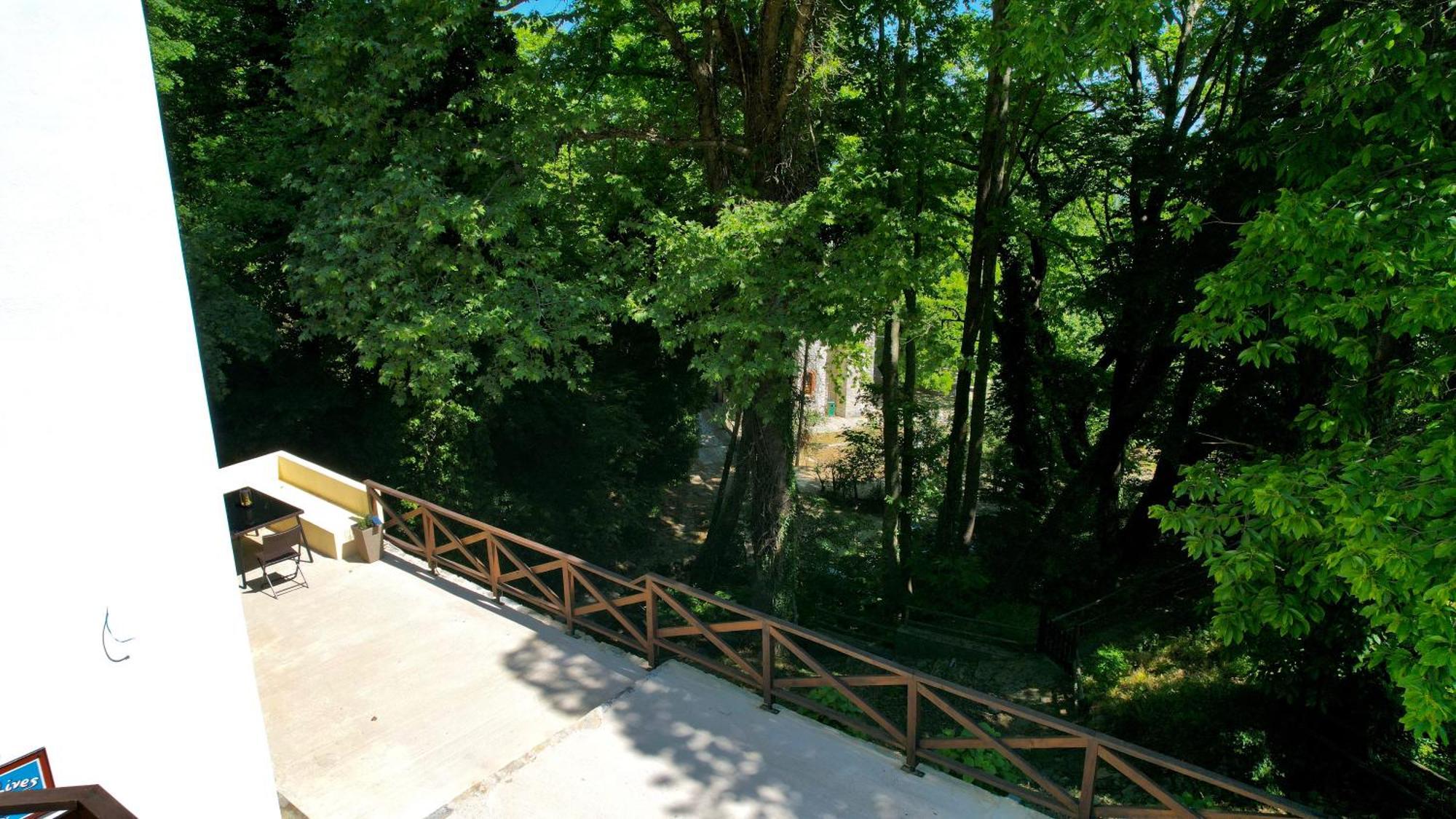 Όμορφος χώρος μέσα στο πράσινο με θέα στο Αιγαίο Βίλα Τσαγκαράδα Εξωτερικό φωτογραφία
