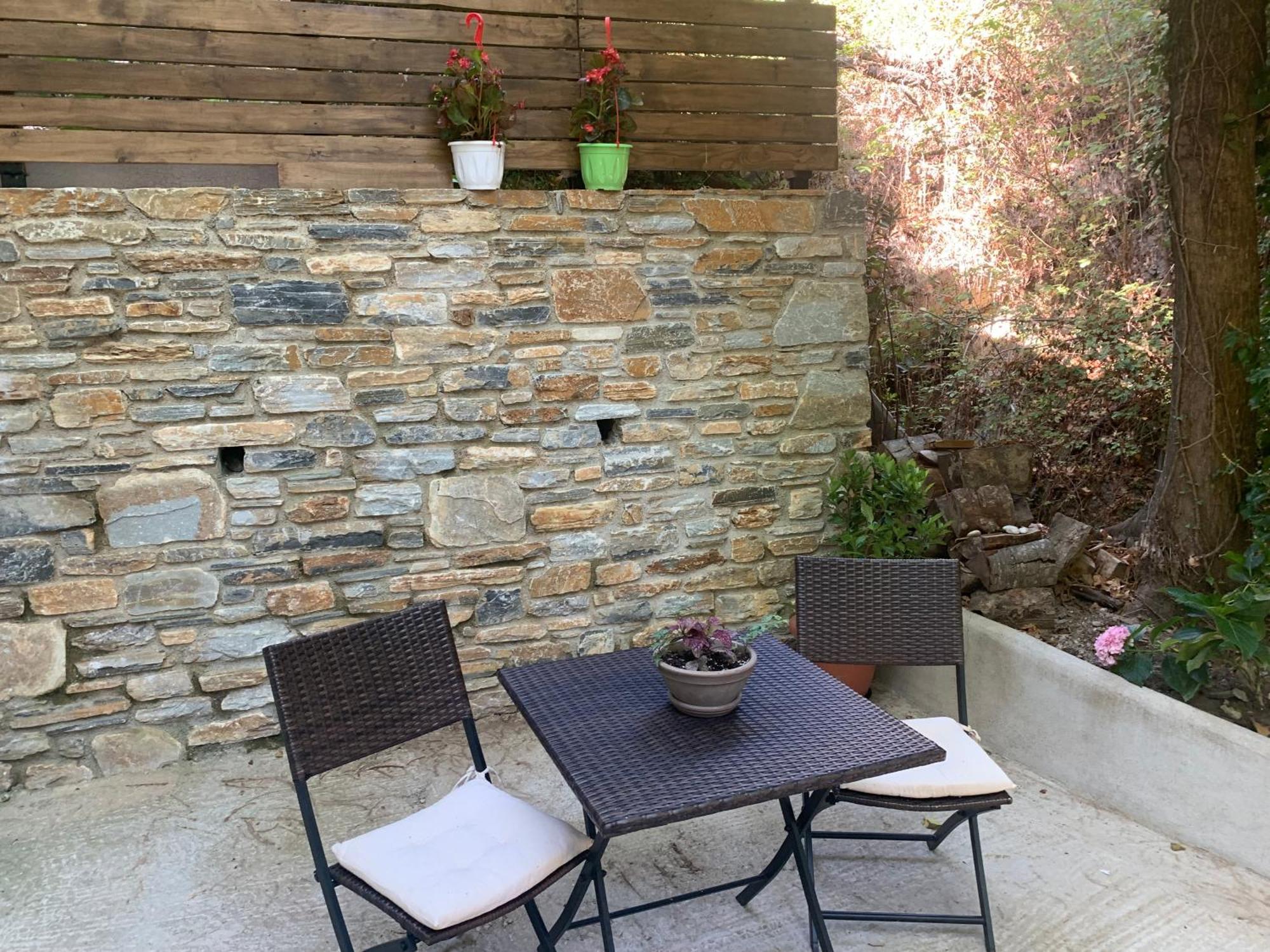 Όμορφος χώρος μέσα στο πράσινο με θέα στο Αιγαίο Βίλα Τσαγκαράδα Εξωτερικό φωτογραφία